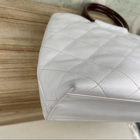 Chanel Woden CC Caviar White Bag - Picture 6 of 16